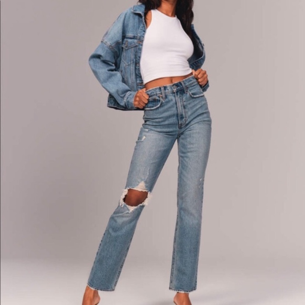 Abercrombie 90’s Ultra High Rise Straight Jeans